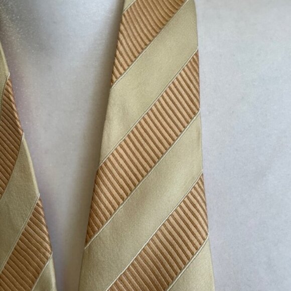 VALENTINO Silk Vintage Gold Cream Stripe Tie - Picture 14 of 15